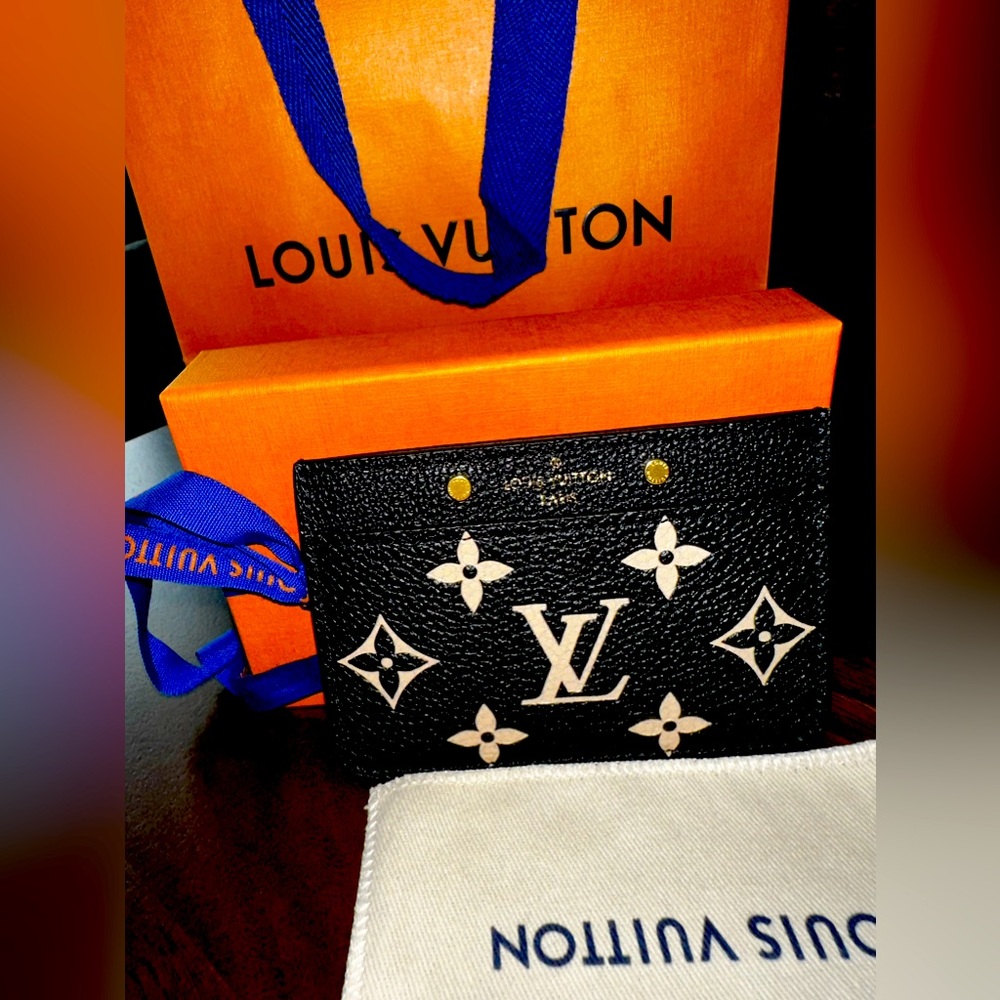 Louis Vuitton Bicolor Monogram Empreinte Leather wallet M81022